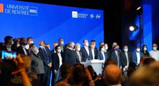 Jean Castex, François Bayrou, Stanislas Guérni et d'autres réunis à Guidel (photo partagée par le président des Jeunes avec Macron, Ambroise Méjean)