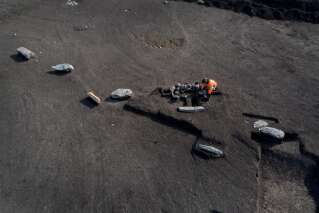 Des monolithes multi-millénaires découverts dans le Puy-de-Dôme