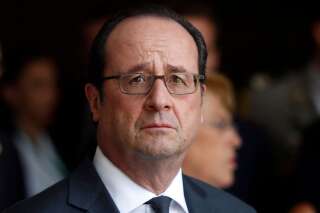 Attentat déjoué contre des policiers: Hollande photographié avec l'un des suspects
