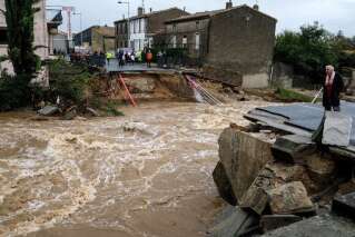 À Villegailhenc, dans l'Aude, les inondations ont emporté un pont