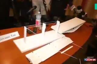 La maquette du nouveau pont de Gênes s'est cassée durant la conférence de presse de présentation