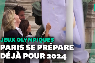 À trois ans des JO-2024, le drapeau olympique flotte déjà sur Paris