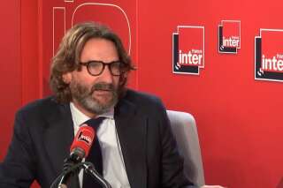 Frédéric Beigbeder reconduit sur France Inter malgré son livre critique
