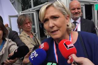 Médine au Bataclan: Marine Le Pen répond aux accusations d'instrumentaliser le concert