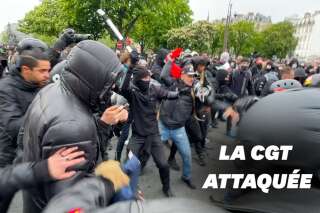 L'image de ce 1er mai à Paris: des militants CGT et des véhicules attaqués place de la Nation