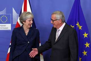 Brexit: l'UE acte son divorce avec la Grande-Bretagne mais Londres n'en a pas fini avec les débats