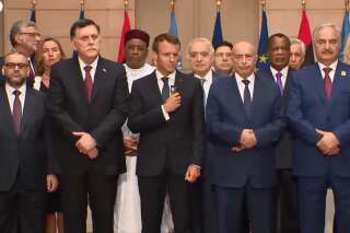 Libye: Macron met d'accord les dirigeants rivaux du pays pour des élections en décembre 2018
