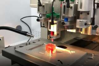 Un prototype de cœur imprimé en 3D et conçu à partir de tissus humains
