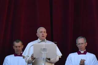Pour Noël, le pape François adresse son son traditionnel message “Urbi et Orbi”