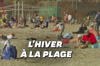 En Grèce, une vague de chaleur pousse les habitants sur la plage malgré le confinement