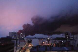 L'incendie à Rouen dans l'entreprise Lubrizol classée Seveso, est désormais maîtrisé