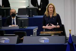 Roberta Metsola, future présidente anti-IVG du Parlement européen?