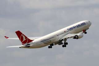 Un avion de Turkish Airlines atterrit en urgence à cause du nom d'un réseau WiFi
