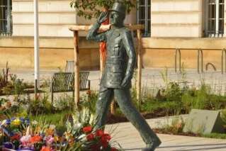 Une statue du général de Gaulle dégradée à Évreux, le maire porte plainte