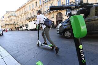 De nouvelles mesures pour mieux encadrer l'usage des trottinettes  électriques après la mort d'un adolescent de 12 ans - Vidéo Dailymotion