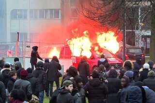 Des camions RTL et Europe 1 brûlés à Bobigny en marge de la manif contre les violences policières