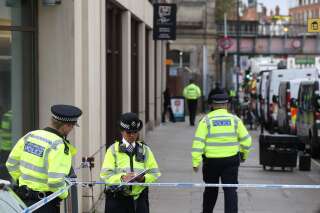 Attentat à Londres: un sixième suspect âgé de 17 ans arrêté