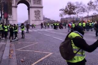Gilets jaunes sur les Champs-Élysées: plus de 200 interpellations et 5000 manifestants