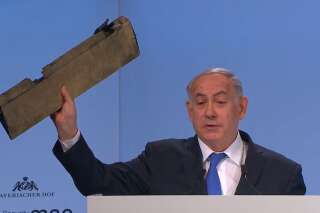 Netanyahu brandit un morceau de drone pour mettre en garde l'Iran