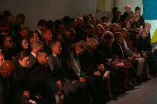 En hommage à Karl Lagerfeld, la Fashion Week de Londres observe une minute de silence
