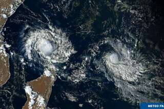 A Mayotte, le cyclone Belna déclenche une alerte rouge