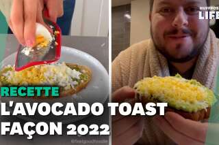 Les avocado toasts se mangent désormais avec des œufs râpés