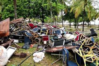 Tsunami en Indonésie: les restes de la scène du groupe Seventeen montrent sa violence