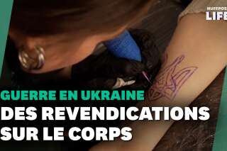 En Ukraine, le drapeau et autres symboles patriotiques s'ancrent sur la peau