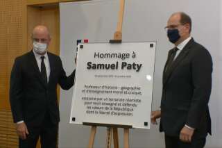 Hommage à Samuel Paty: Blanquer et Castex dévoilent une plaque