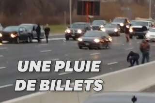 Une pluie de billets provoque accidents et bouchons sur une autoroute américaine