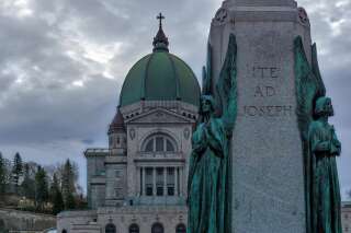Montréal: un prêtre agressé à l'arme blanche en pleine messe
