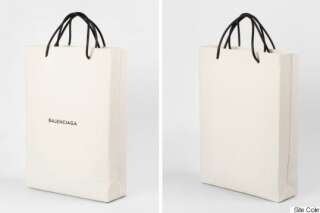 Ce sac Balenciaga à 995€ ressemble aux sacs en papier donnés dans les magasins