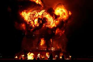 Burning Man: Un homme meurt après s'être précipité dans les flammes lors du festival
