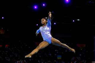 La gymnaste Simone Biles réussit une figure incroyable et inédite