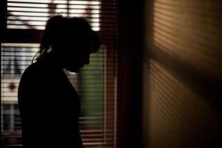 Le confinement a favorisé les violences conjugales, mais il les a aussi souvent déclenchées