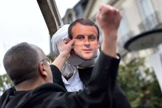 Un mannequin de Macron pendu en pleine manifestation à Nantes: deux condamnations