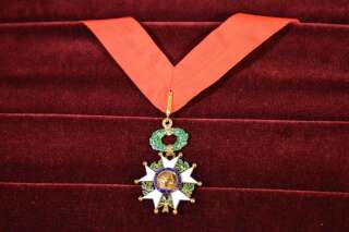 La promotion de Pâques de la Légion d'honneur, dernière de la présidence Hollande, décore Laurent Fabius, François Pinault ou encore Audrey Tautou