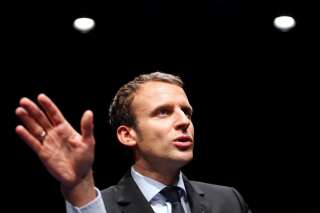 Benoît Hamon somme Emmanuel Macron de dévoiler l'identité de ses donateurs, qui répond que c'est illégal