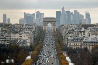 Sur les Champs-Elysées, un immeuble de Groupama vendu à 613 millions d'euros