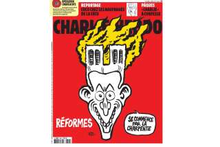 L'incendie de Notre-Dame de Paris en Une de Charlie Hebdo (pour tacler Macron)