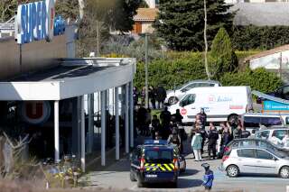 Arnaud Beltrame serait mort en tentant de désarmer le terroriste à Trèbes