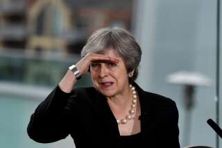 Theresa May prépare le terrain pour un Brexit sans accord avec l'UE