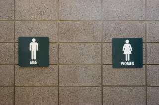 À New York, des tables à langer dans toutes les toilettes publiques (oui, celles des hommes aussi)
