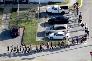 États-Unis: une fusillade fait au moins 17 morts dans un lycée de Floride
