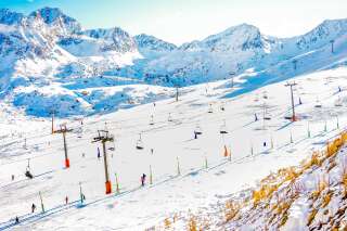 Les stations de ski rouvrent en Andorre, des contrôles à la frontière avec la France