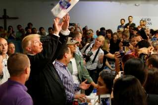 Donald Trump enchaîne les gaffes à Porto Rico