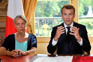 Remaniement: Macron critiqué pour le démarrage poussif de son second mandat