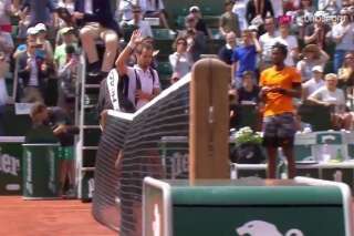 Roland-Garros 2017: Richard Gasquet abandonne face à Gaël Monfils, le public l'ovationne