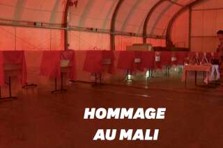 Au Mali, l'hommage aux 13 militaires français morts en opération