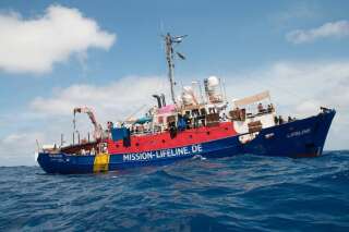 Le Lifeline attend toujours l'autorisation d'accoster à Malte malgré les promesses de l'Italie et de la France
